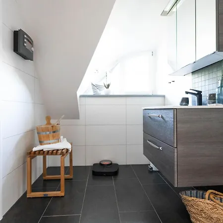 Haubenlerche 53 Nyaraló *