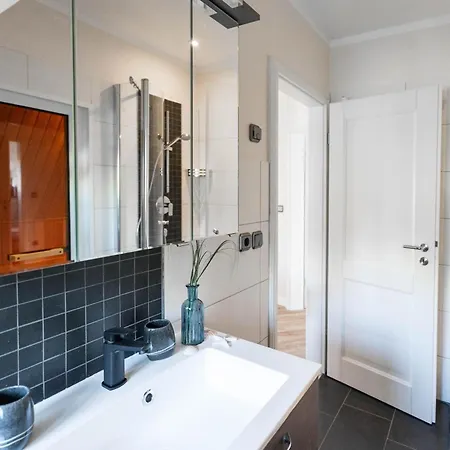 Haubenlerche 53 Nyaraló *